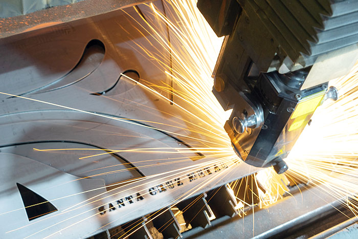 四川激光切割設(shè)備打孔時出現(xiàn)爆孔現(xiàn)象是怎么回事？